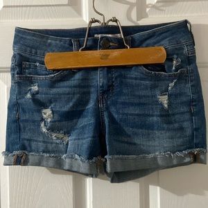 SO Jean shorts size 7